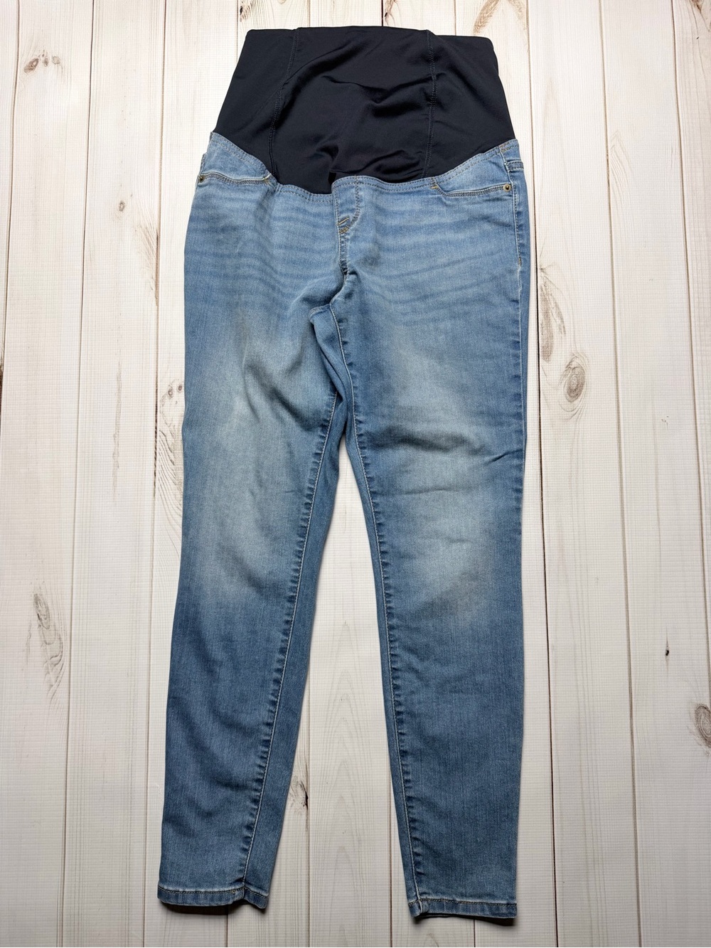 Maternity Light Blue Denim maternity jeggings